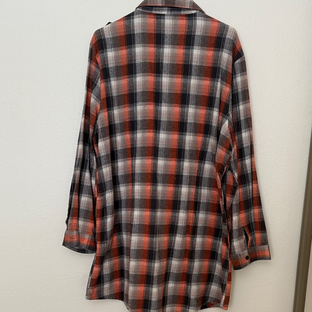 36" Long Plaid Button-Up Shirt - Picture 2 of 5